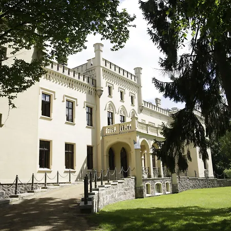 Romantik Schloss Hotel 4*