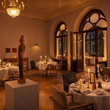 Romantik Schloss Hotel