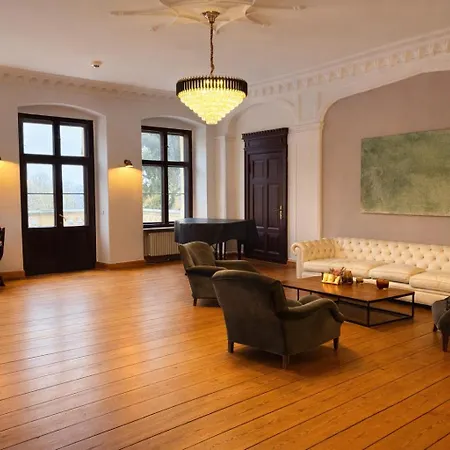 Romantik Schloss Hotel Reichenow