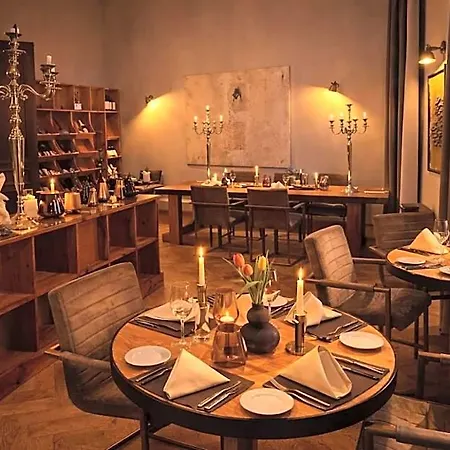 Romantik Schloss Hotel 4*