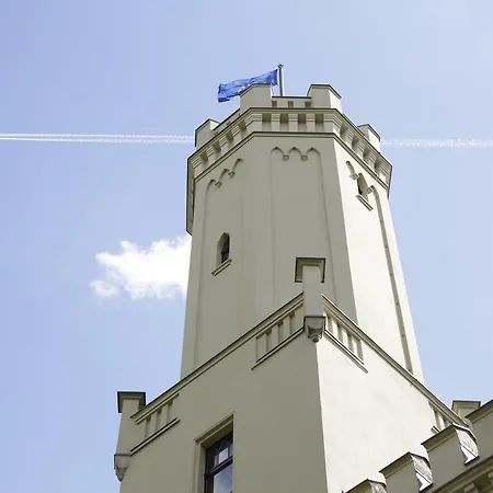Romantik Schloss 4* Reichenow