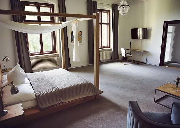 Romantik Schloss 4* Reichenow