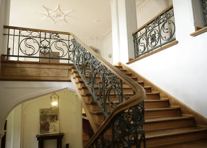 Hotel Romantik Schloss 4*