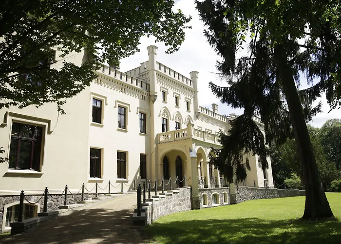 Romantik Schloss מלון 4*