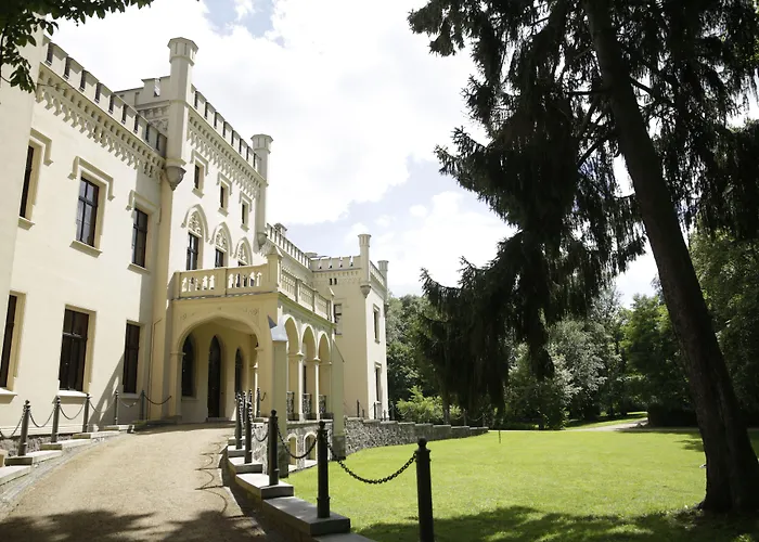 Hotel Romantik Schloss 4*