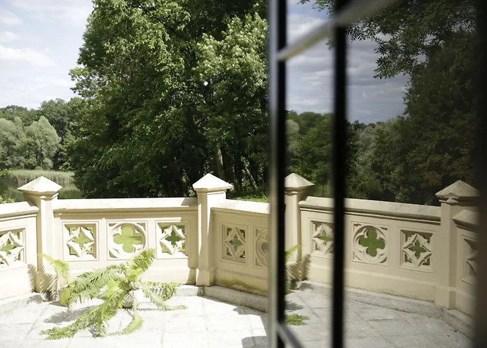 Hotel Romantik Schloss 4*