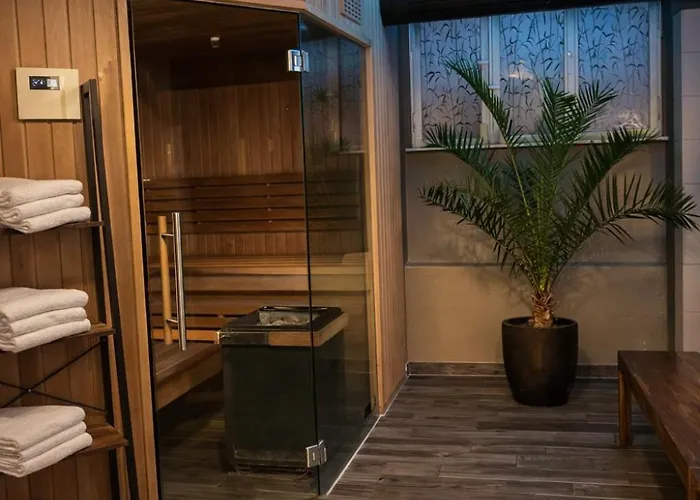 מלון Romantik Schloss 4*